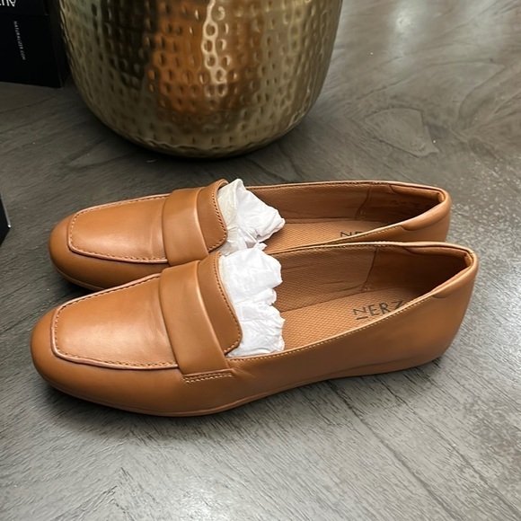 NATURALIZER Genn-Flow Slip-ons - Picture 12 of 15